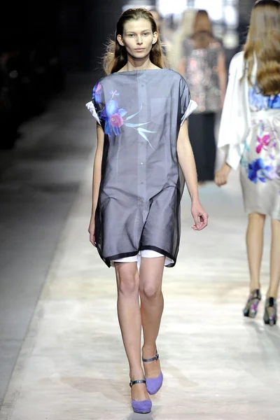 Look 50